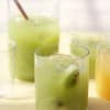 Zumo kiwi y uvas
