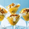 Yogur con fruta y nueces