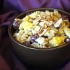 Ensalada de pasta con uvas y piña