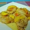 Chuletas de cerdo con un toque de melocotones
