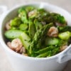 Ensalada de espárragos y camarones