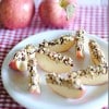 Trozos de manzana, con un toque de chocolate y granola