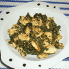 Espinacas con pollo y un toque de sésamo