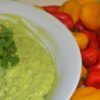 Dip de aguacate e yogur